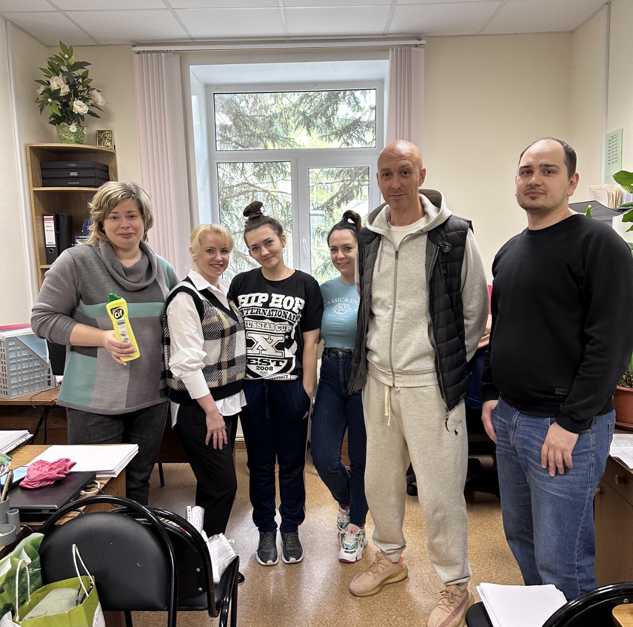 Хорошие работники всегда на субботнике!